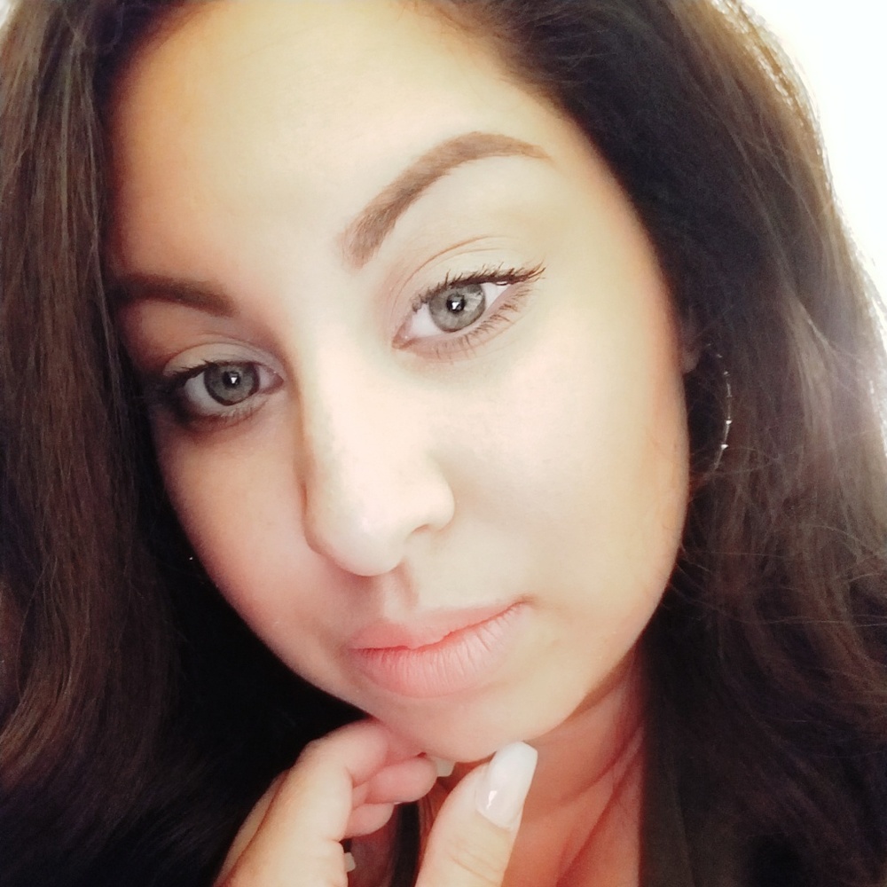 Meet your Posher, Denise